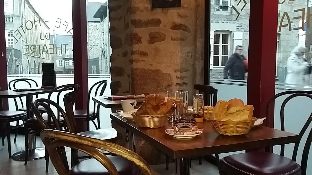 Cafe Hotel Du Theatre Dinan Buitenkant foto